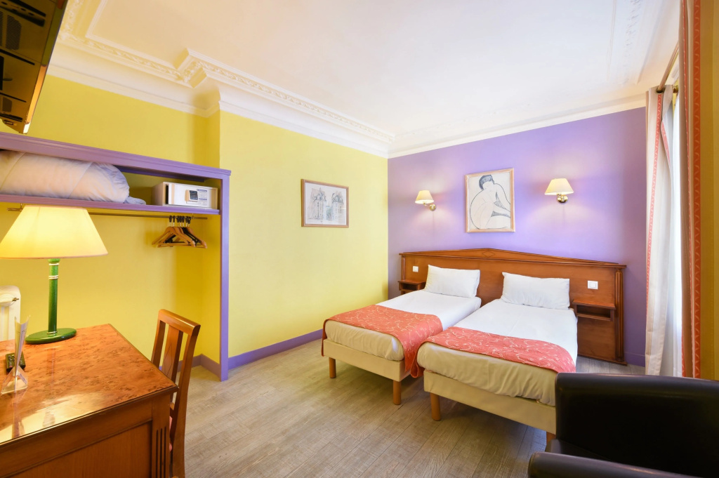 Superior Double room (twin beds)