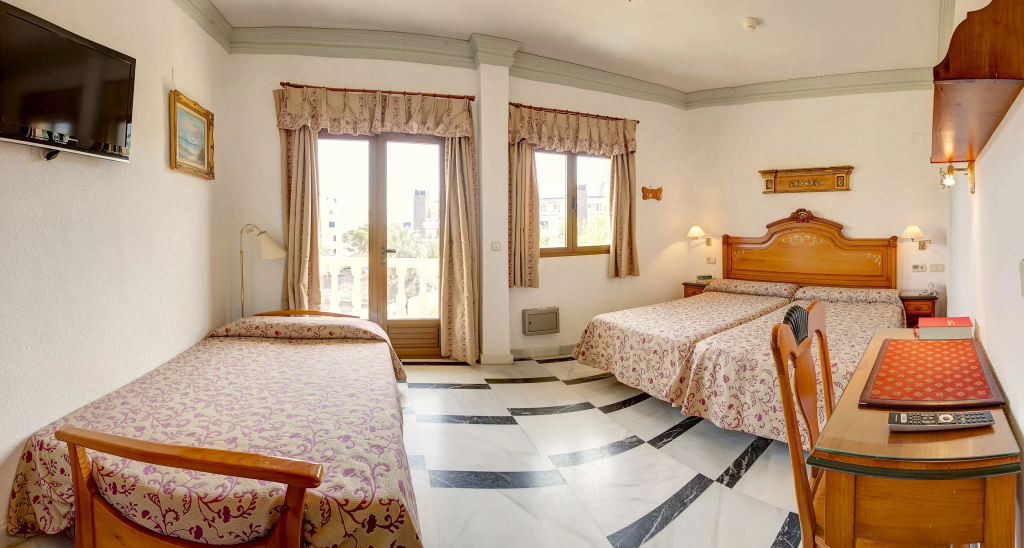 Superior room