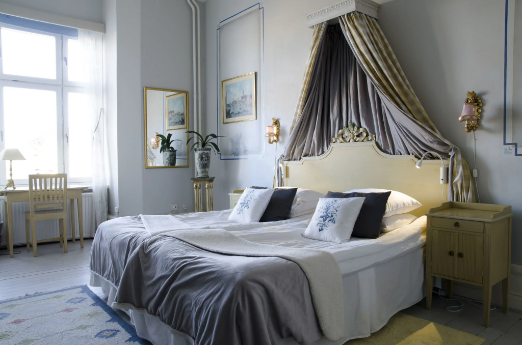Classic Double room (full double bed)