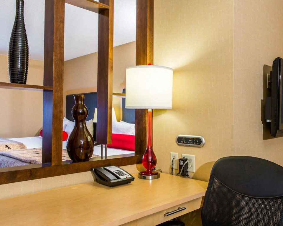 Quadruple Suite