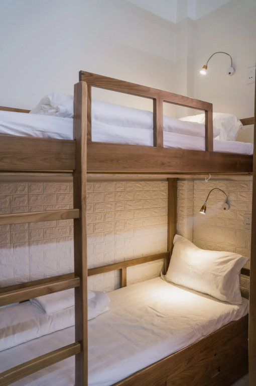 Bed in Dorm with balcony