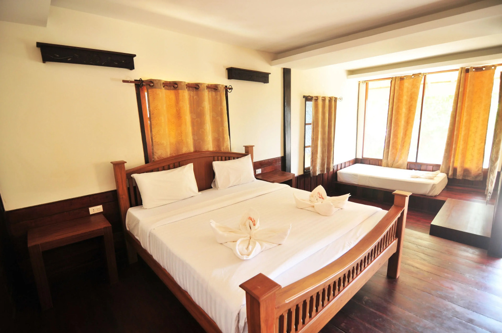 Deluxe Triple room