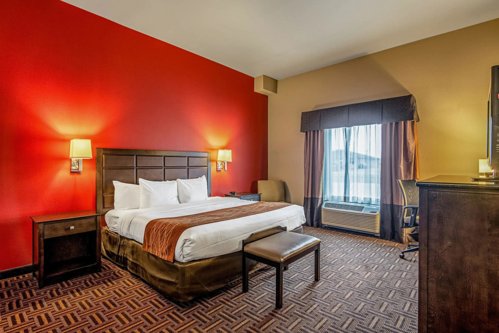 Standard Double room (full double bed)