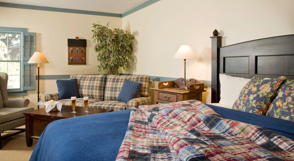 Standard Double room (full double bed)