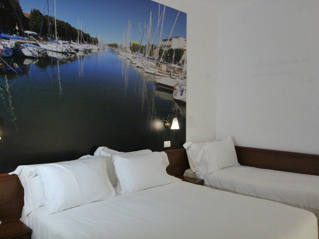 Triple room