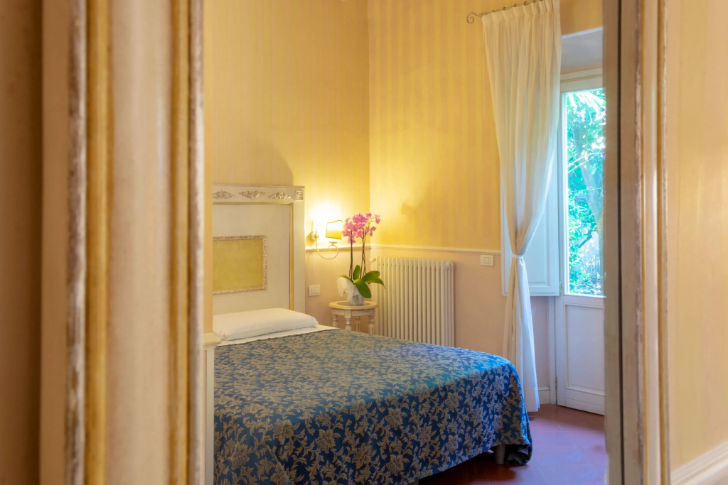 Comfort Double room with garden view (full double bed)