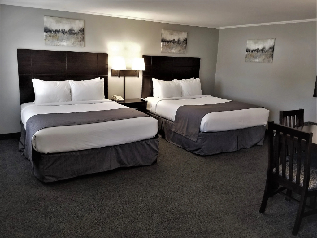 Deluxe Quadruple room