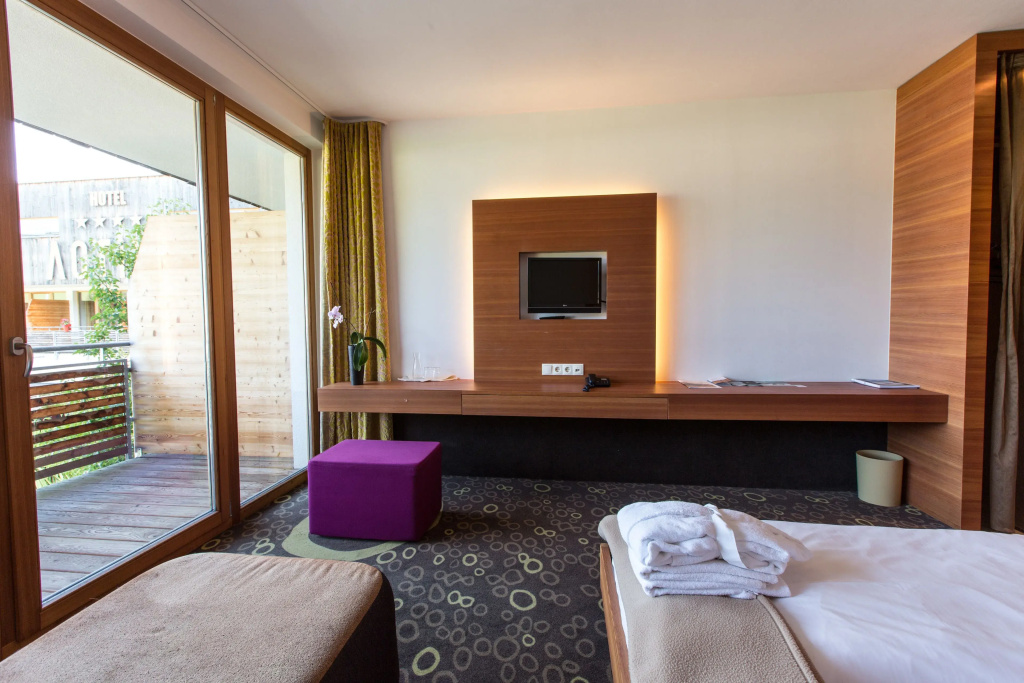 Standard Double room (full double bed)