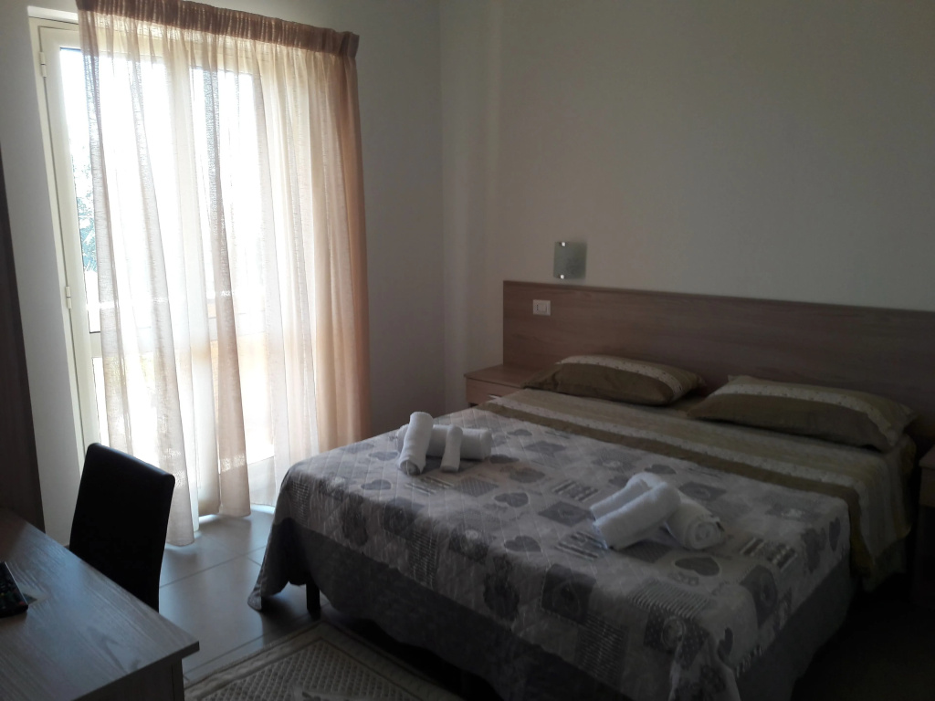 Standard Double room (full double bed)
