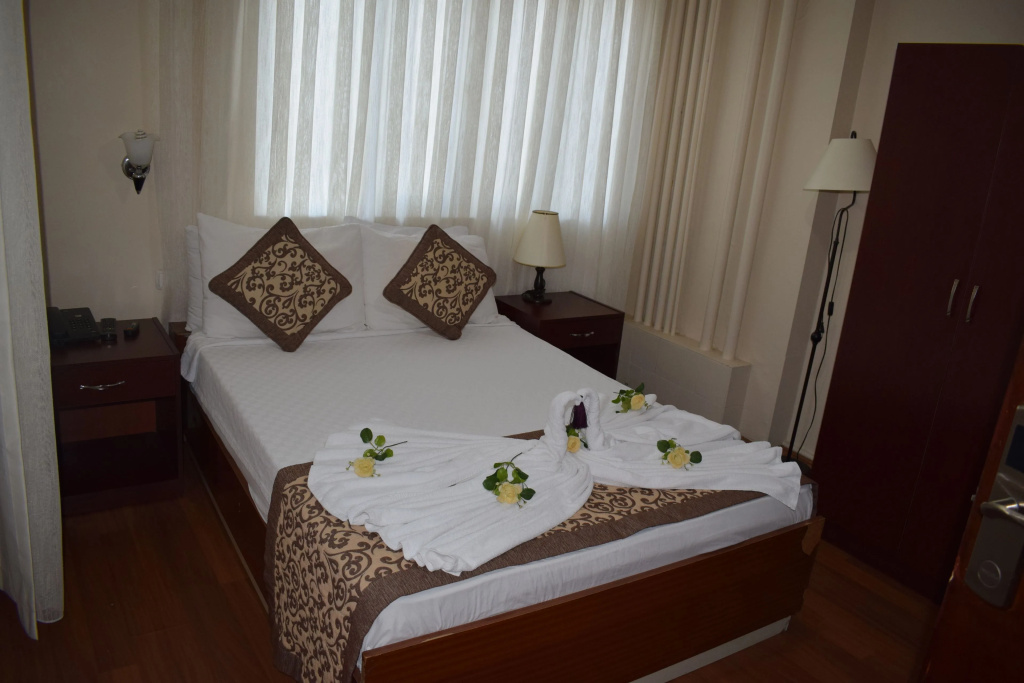 Economy room