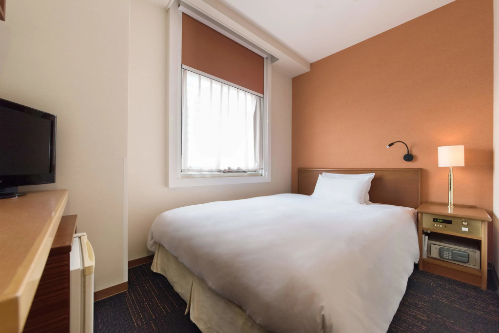 Double room (full double bed)