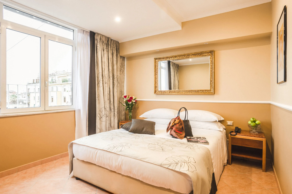 Superior Double room with city view (full double bed)