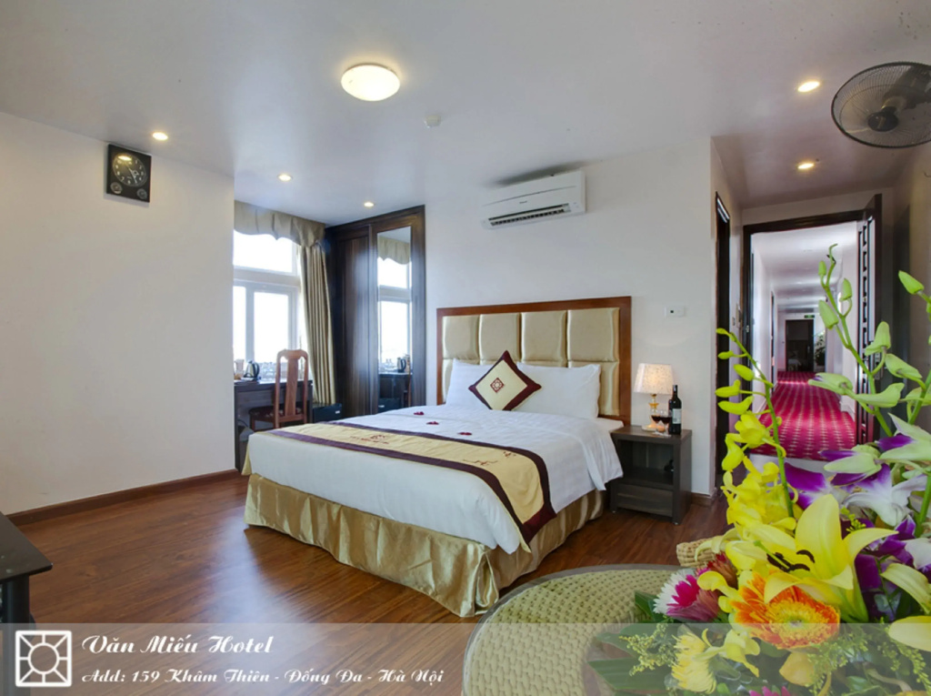 Deluxe Double room (full double bed)
