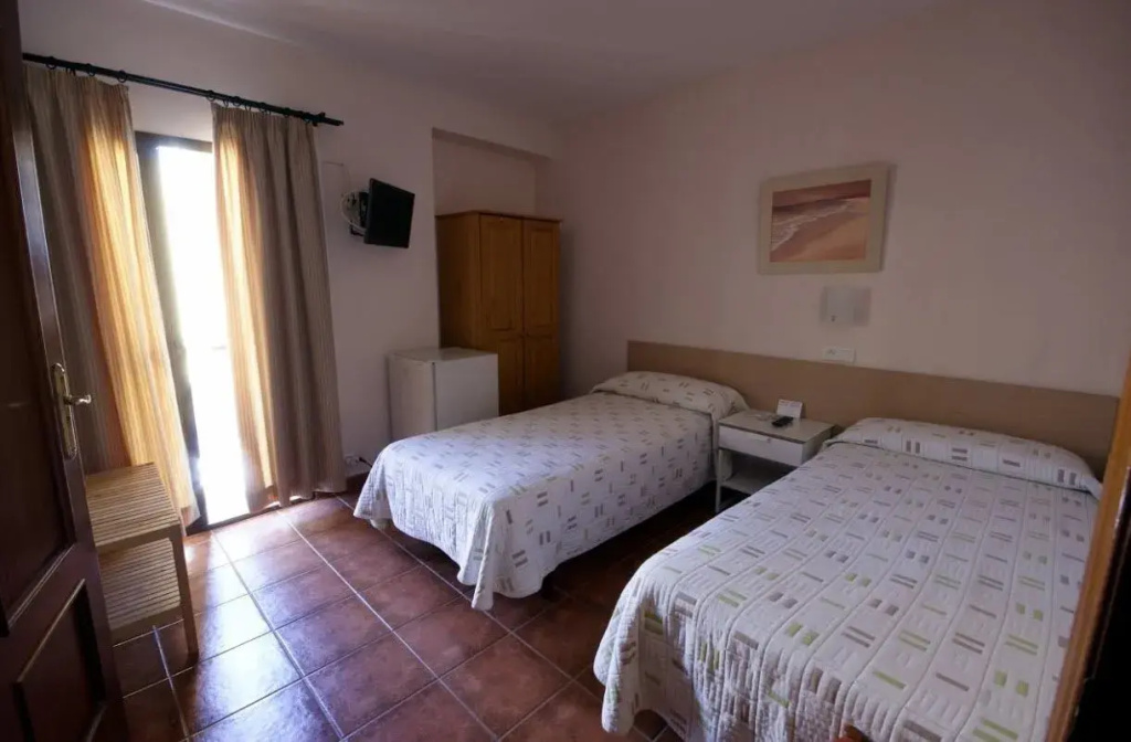 Economy Double room with city view (full double bed)