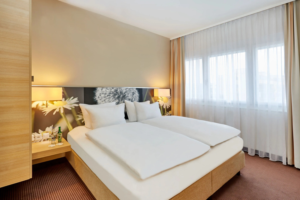 Moxy Zurich - Chambres