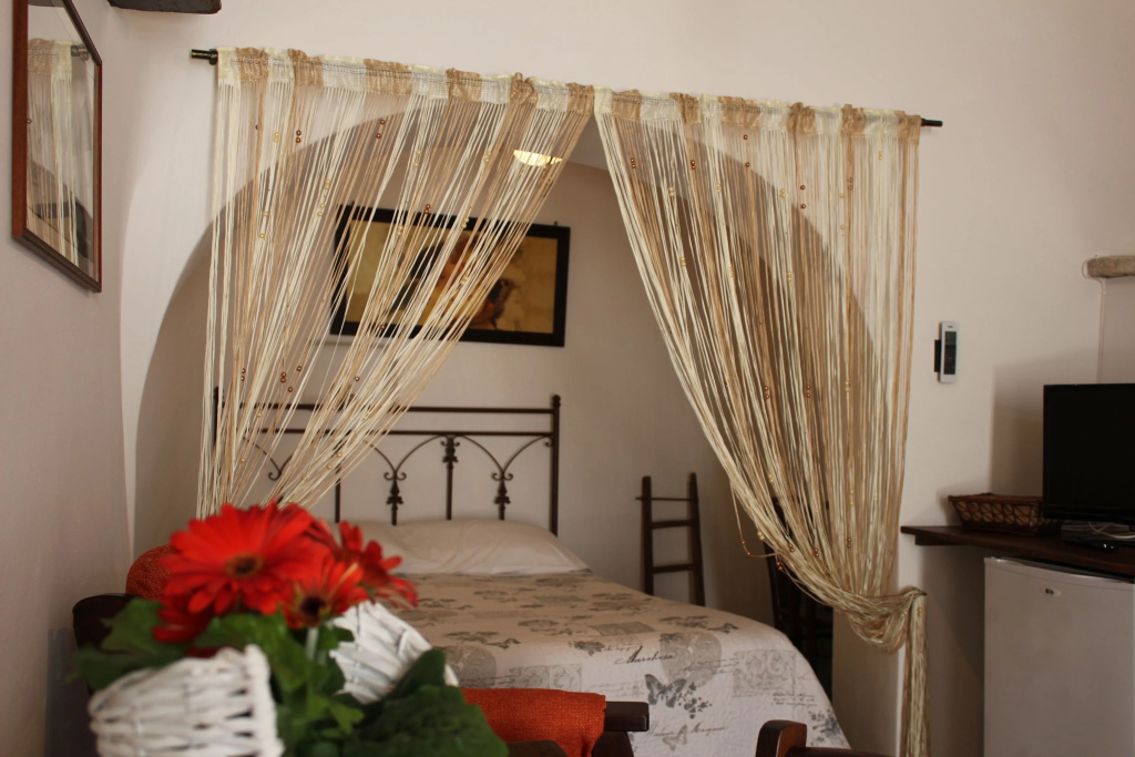 Economy Double Trullo (full double bed)