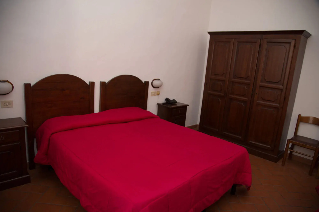 Standard Double room (full double bed)