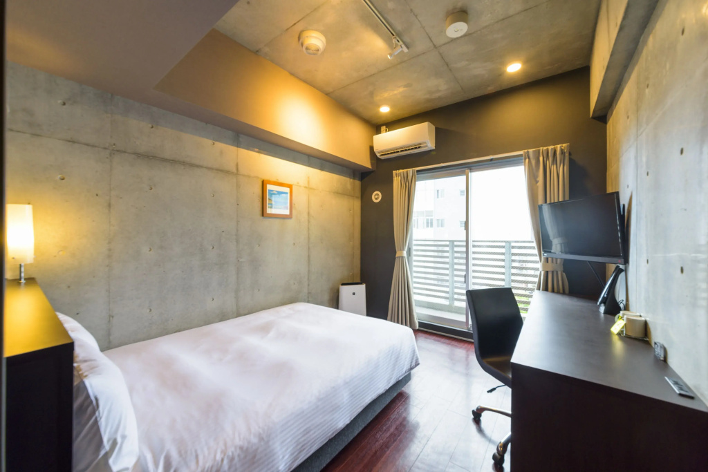 Standard Double room (full double bed)