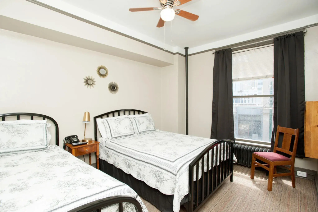 Standard Double room (twin beds)