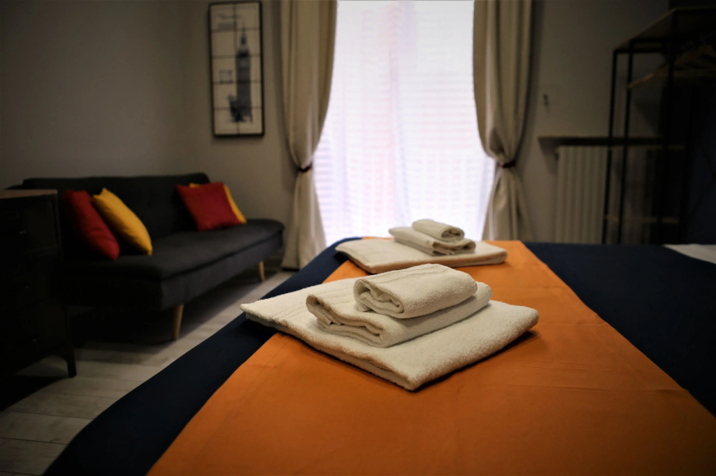 Standard Triple room with balcony