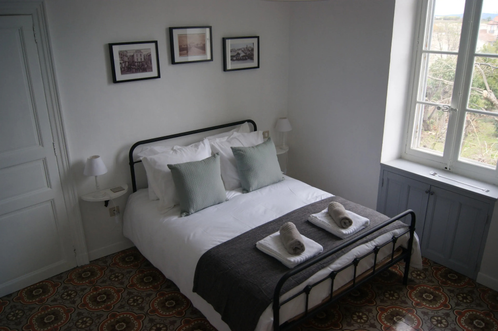 Standard Double room with garden view (full double bed)