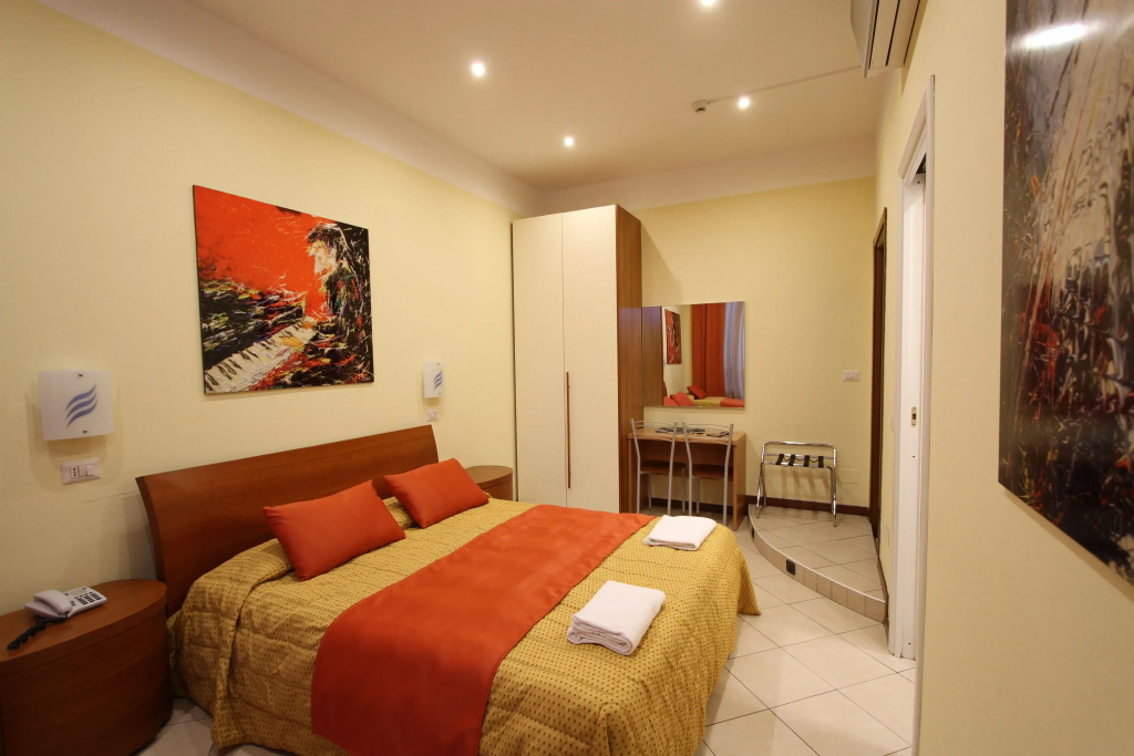 Standard Double room (full double bed)