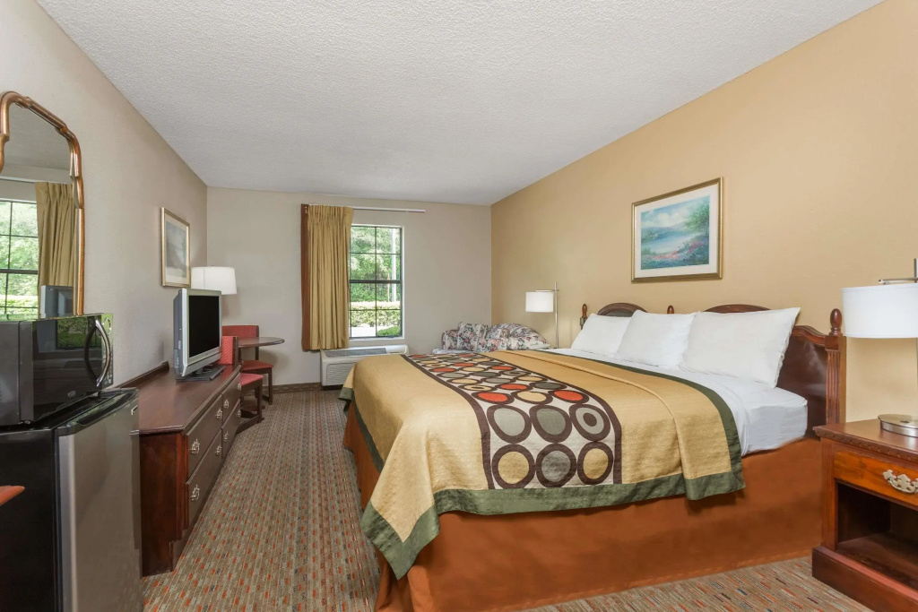 Standard Double room (full double bed)