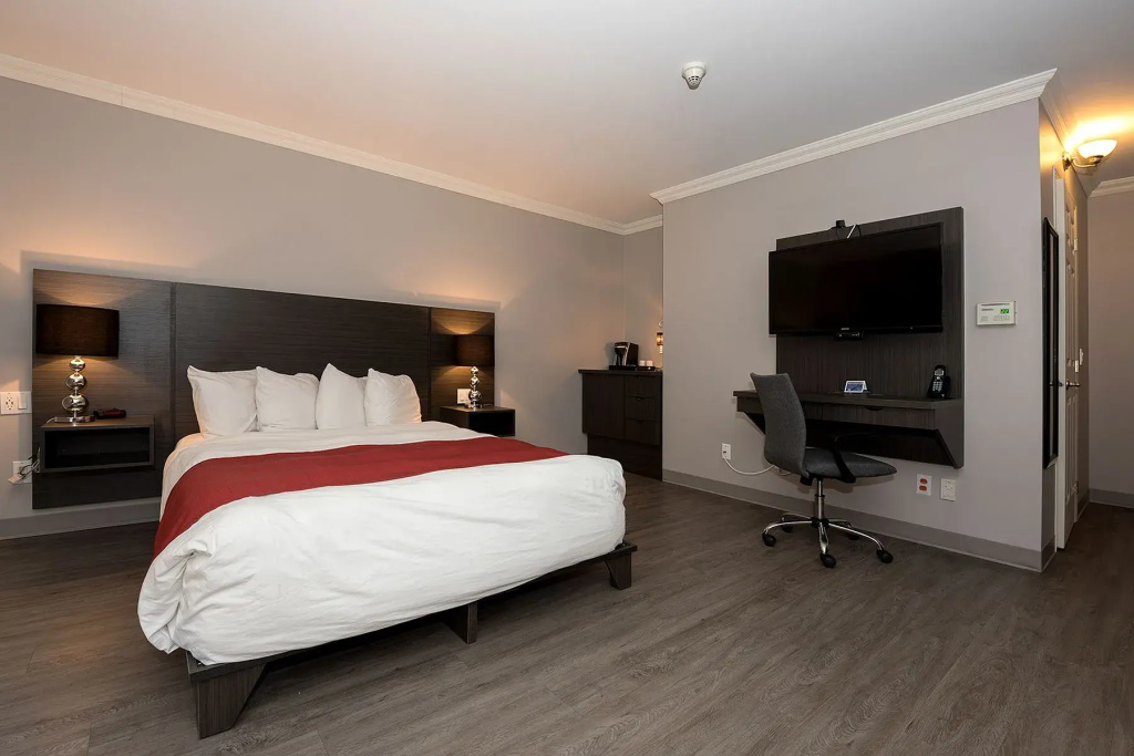 Superior Double room (full double bed)