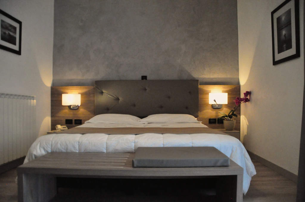 Standard Double room (full double bed)