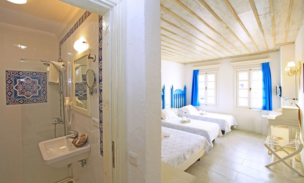 Standard Quadruple room