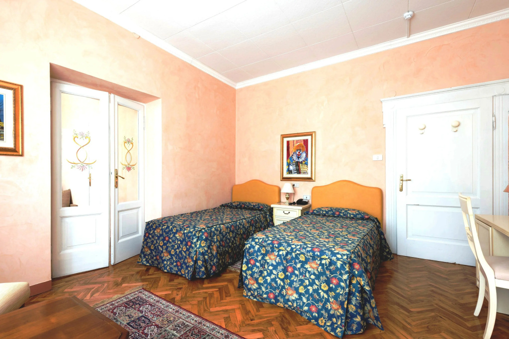 Standard Family room