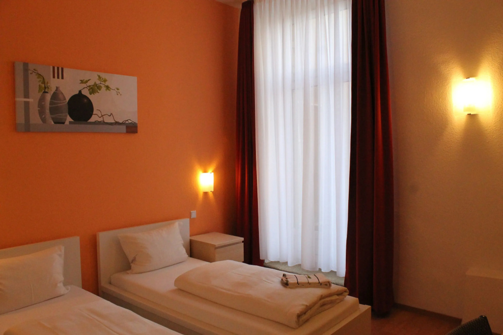 Comfort Double room (full double bed)