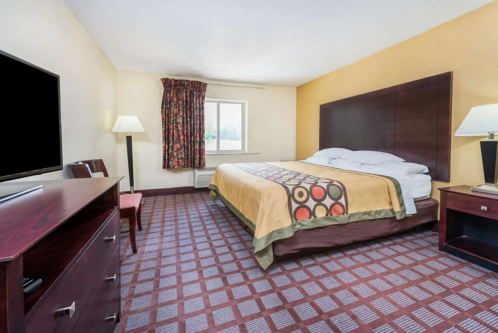 Standard Double room (full double bed)