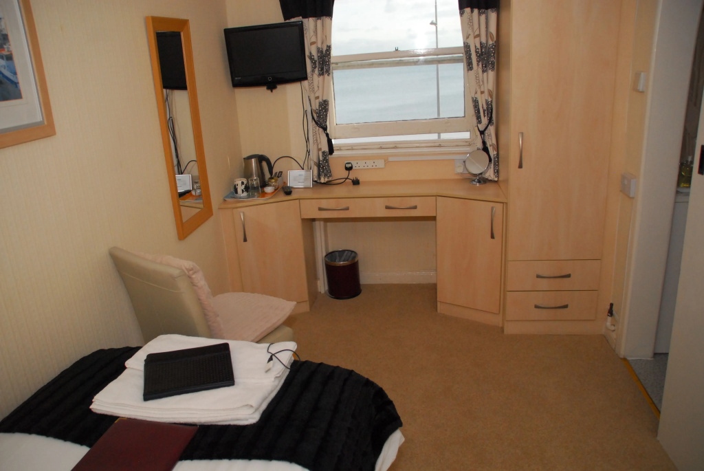 Standard Single room with sea view
