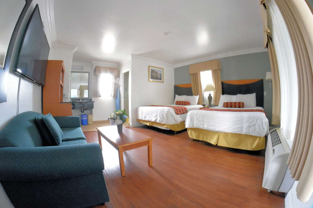 Deluxe Quadruple room