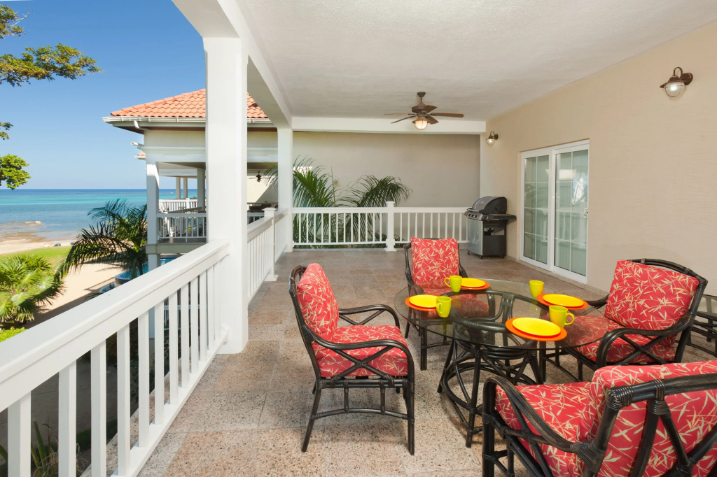 3 Bedrooms Standard room with balcony and with ocean view
