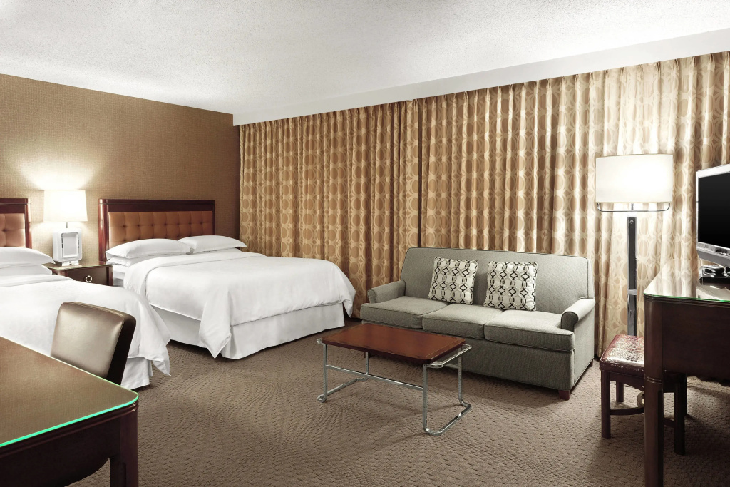 Standard room with city view
