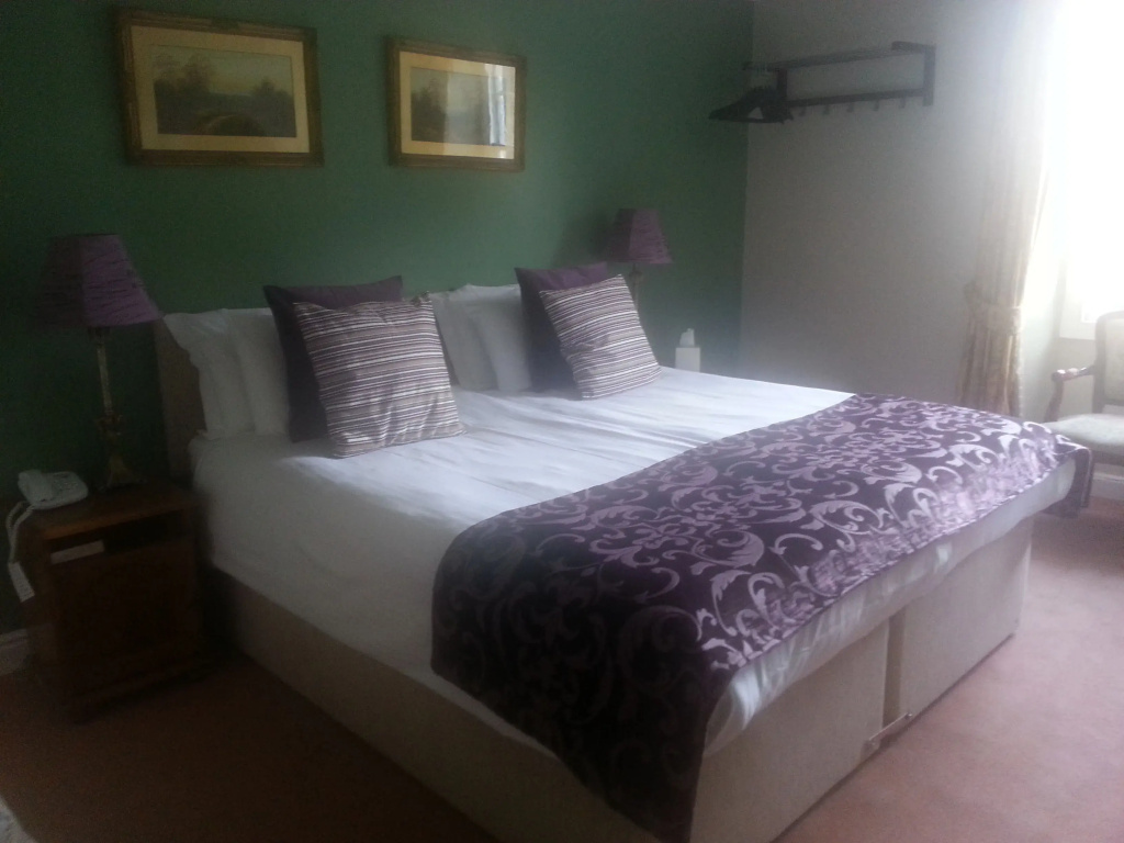 Premier room