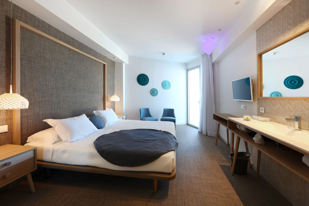 Standard Double room with sea view full double bed