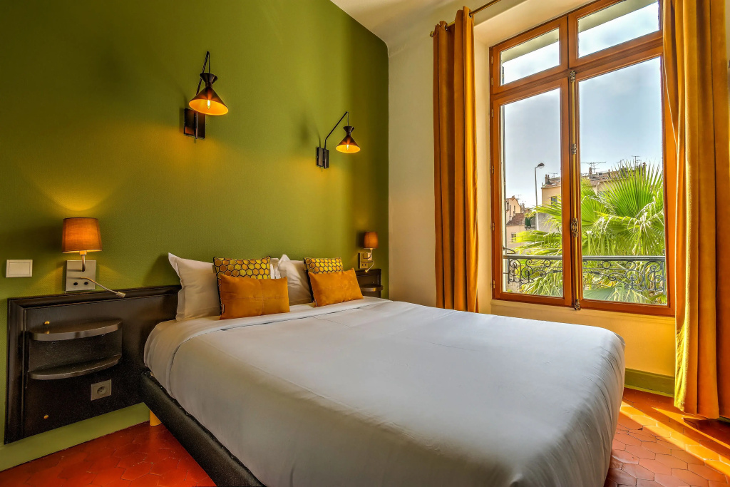 Superior room