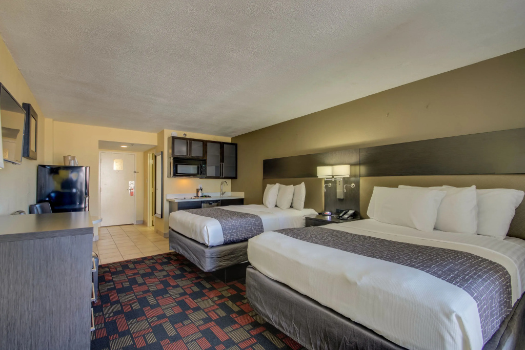 Premier Quadruple room with ocean view