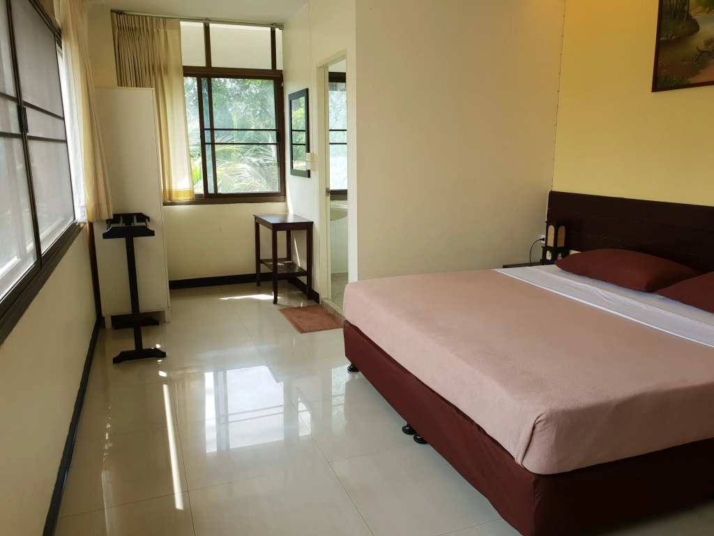 Superior Double room (full double bed)