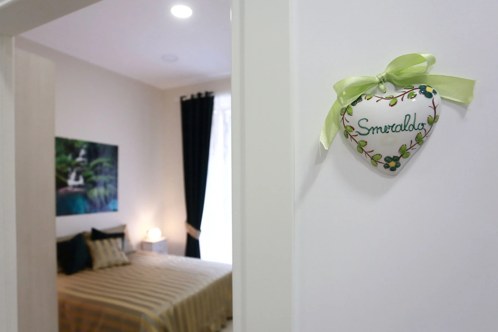 Comfort Double room with city view (full double bed)
