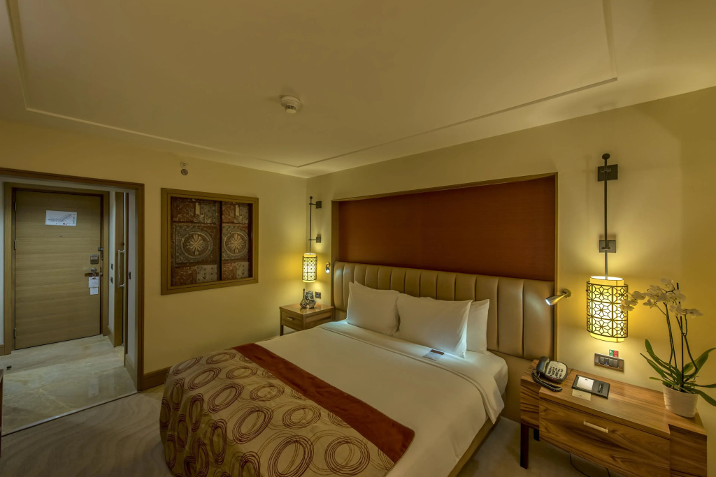 Double room (full double bed)