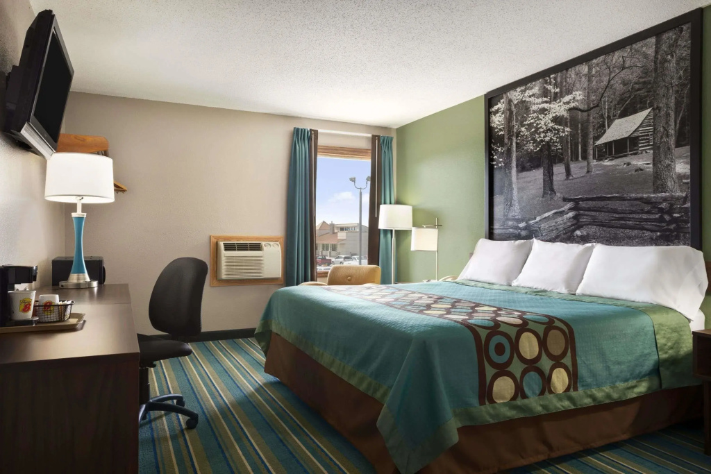 Standard Double room (full double bed)