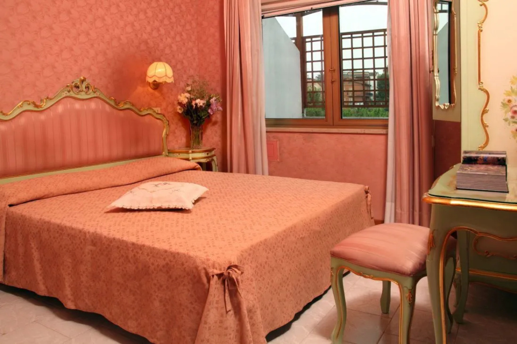 Romulus Hotel - Chambres