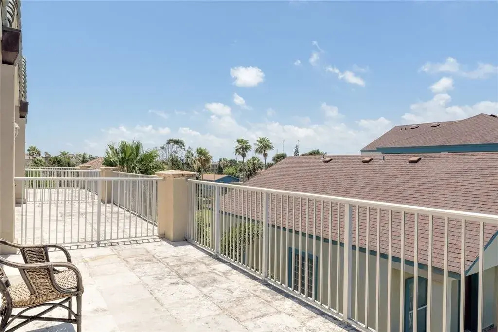 Gulf Paradise Townhome C 4 Bedrooms 4.5 Bathrooms Townhouse