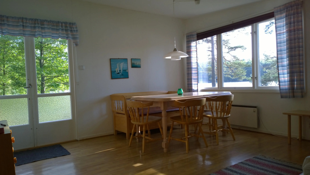 1 Bedroom Economy Cottage with lake view