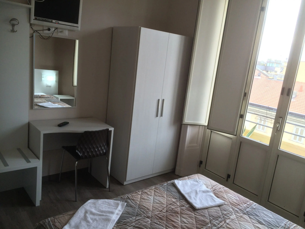 Standard Double room (full double bed)
