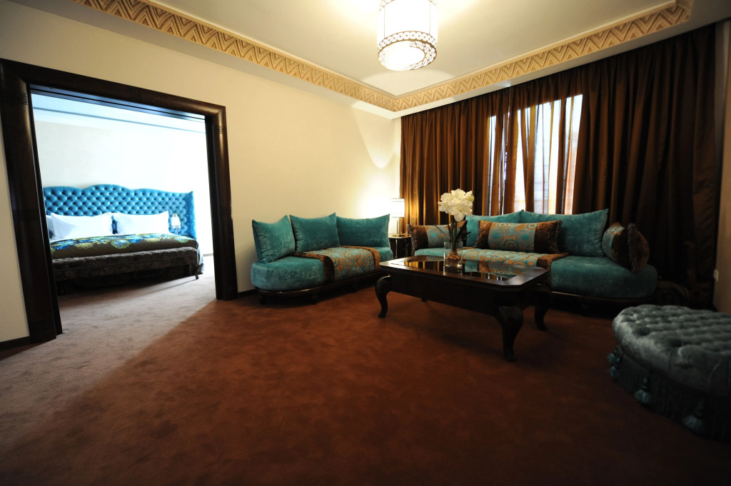 Deluxe Suite